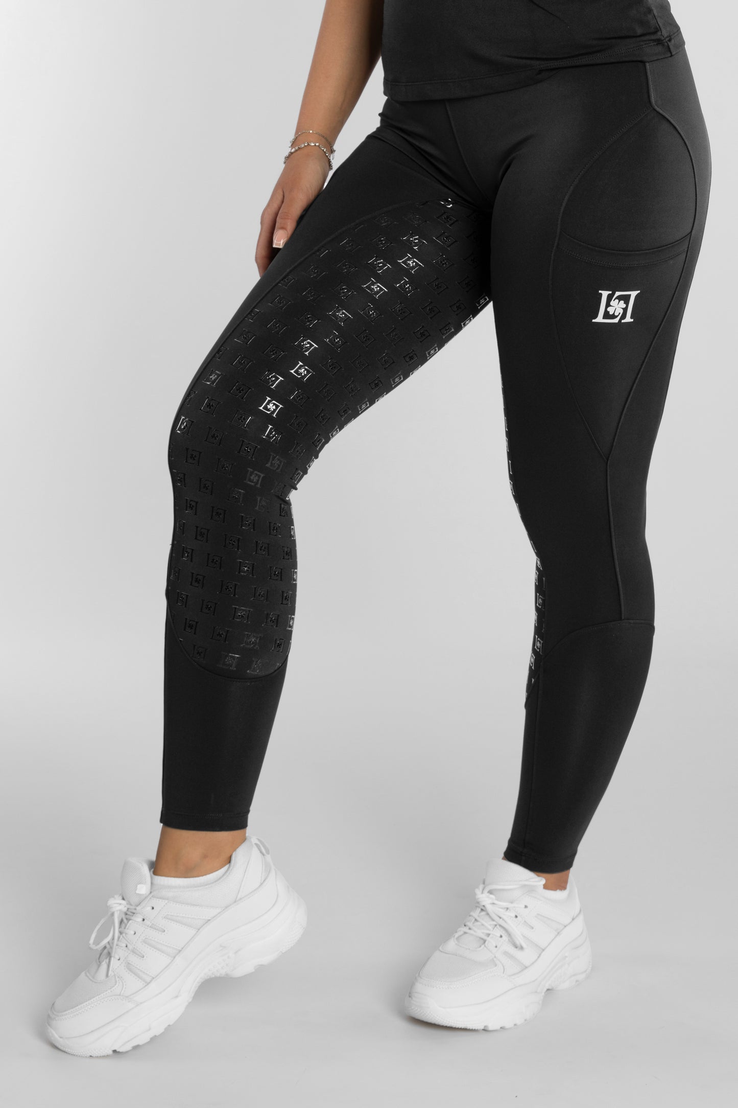 Jet Smooth Breeches